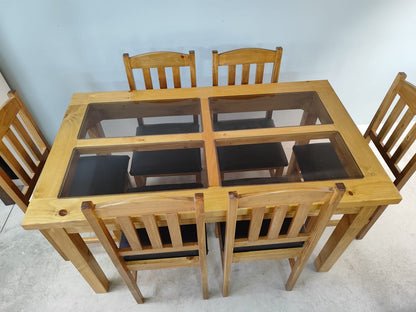 Comedor con paneles de vidrio